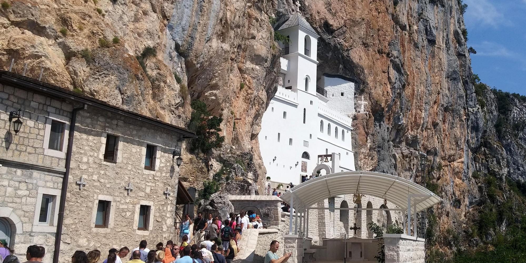 monastero-di-ostrog