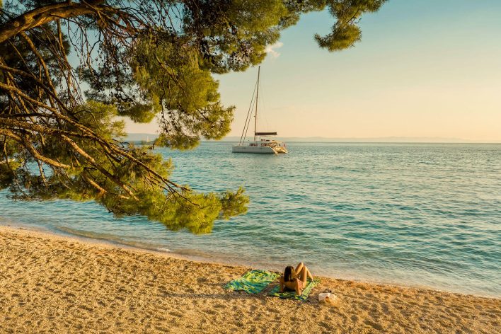 Objekti_Makarska_DalmacijaHotel_V4_gallery_dalmacija-places-hotel-beach-boat